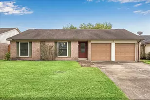 5415 Timpani Dr, Friendswood, TX 77546 - Photo 2