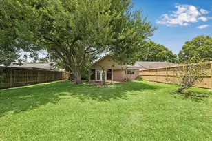 5415 Timpani Dr, Friendswood, TX 77546 - Photo 36
