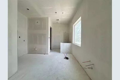 9541 Kerrwood Lane, Houston, TX 77080 - Photo 10