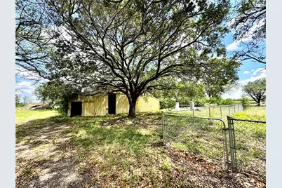 2691 Fm 1862, Blessing, TX 77465 - Photo 16