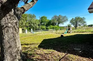 2691 Fm 1862, Blessing, TX 77465 - Photo 14