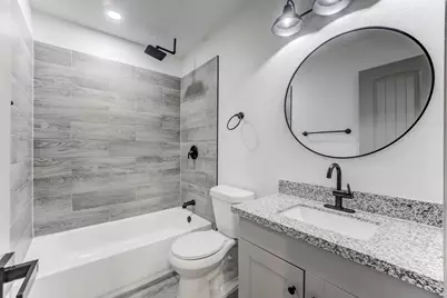 8225 Carolwood Drive, Houston, TX 77028 - Photo 24