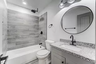 8225 Carolwood Dr, Houston, TX 77028 - Photo 24