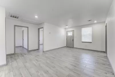 8225 Carolwood Drive, Houston, TX 77028 - Photo 4