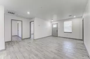 8225 Carolwood Dr, Houston, TX 77028 - Photo 4