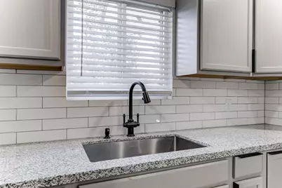 8225 Carolwood Drive, Houston, TX 77028 - Photo 12