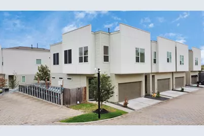 619 Thornton Oaks Lane, Houston, TX 77018 - Photo 1