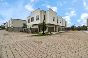 619 Thornton Oaks Ln, Houston, TX 77018 - Photo 42