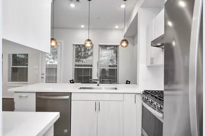 619 Thornton Oaks Lane, Houston, TX 77018 - Photo 16