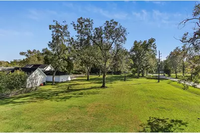 5511 Greentree Drive Drive, Sugar Land, TX 77479 - Photo 8