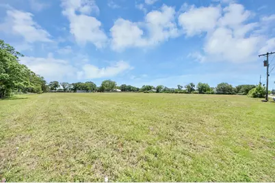 1108 Silliman Street, Sealy, TX 77474 - Photo 8
