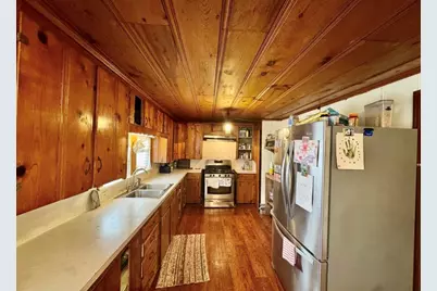 188 Elm Street, Blessing, TX 77419 - Photo 4