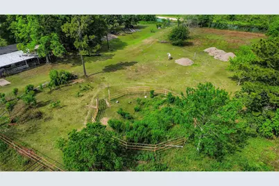 124 County Road 621, Dayton, TX 77535 - Photo 8