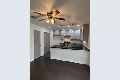 9006 Winding River Drive, Houston, TX 77088 - Photo 8