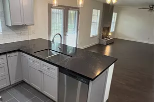 9006 Winding River Dr, Houston, TX 77088 - Photo 16