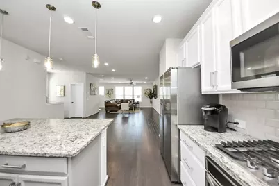 3402 Avondale View Drive, Houston, TX 77025 - Photo 10