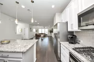 3402 Avondale Vw Dr, Houston, TX 77025 - Photo 10