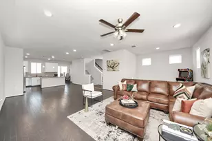 3402 Avondale Vw Dr, Houston, TX 77025 - Photo 2