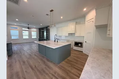 1109 Beasley Hills Lane, Houston, TX 77008 - Photo 12