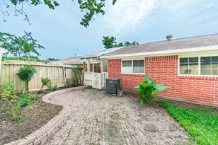 12906 Southspring Dr, Houston, TX 77047 - Photo 20