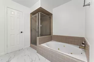 110 Shadow Wood Dr, Sugar Land, TX 77498 - Photo 14