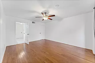 110 Shadow Wood Dr, Sugar Land, TX 77498 - Photo 12