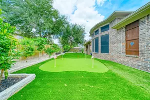 418 Somerset Dr, Sugar Land, TX 77479 - Photo 1