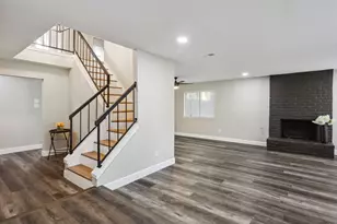 68 NE Yewleaf Rd, The Woodlands, TX 77381 - Photo 8
