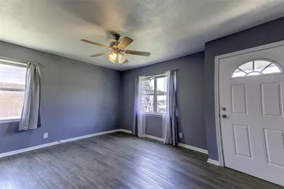 1415 Phoenix Drive, Wichita Falls, TX 76306 - Photo 2