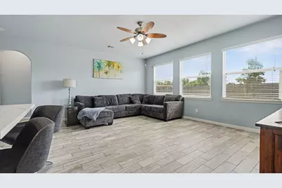 4506 Legends Bay Drive, Baytown, TX 77523 - Photo 8