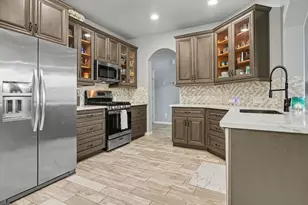 4506 Legends Bay Dr, Baytown, TX 77523 - Photo 12