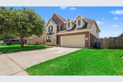 4506 Legends Bay Drive, Baytown, TX 77523 - Photo 4