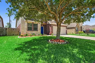 4506 Legends Bay Dr, Baytown, TX 77523 - Photo 4