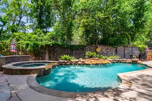 18 Cloud Bank Pl, The Woodlands, TX 77382 - Photo 36