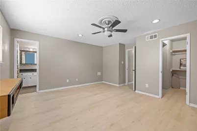 13901 Hollowgreen Drive, Houston, TX 77082 - Photo 18