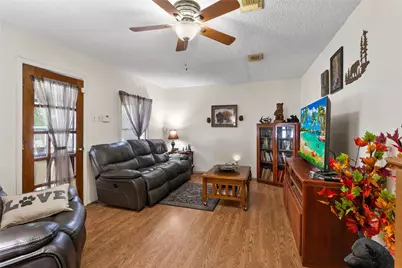 405 N Magnolia Street, Highlands, TX 77562 - Photo 10