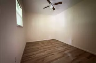 15212 Cedar Cir, Conroe, TX 77302 - Photo 12