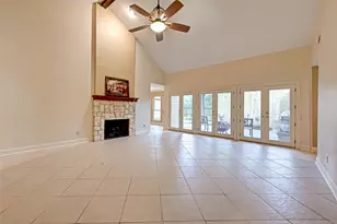 1375 Beaujolais Ln, Houston, TX 77077 - Photo 6