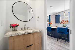 207 E 38th St, Houston, TX 77018 - Photo 8