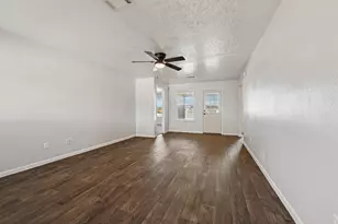 5049 Hauna Ln, Dickinson, TX 77539 - Photo 8