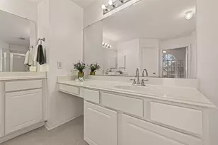 16315 April Ridge Dr, Houston, TX 77083 - Photo 38