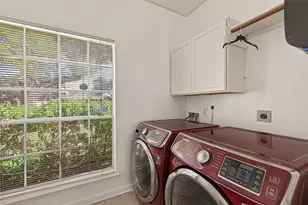 16315 April Ridge Dr, Houston, TX 77083 - Photo 20