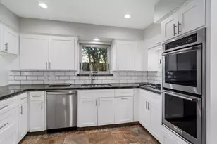 44 Bendwood Dr, Sugar Land, TX 77478 - Photo 18