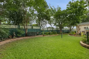 916 E James St, Baytown, TX 77520 - Photo 32