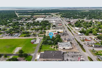 916 E James Street, Baytown, TX 77520 - Photo 40