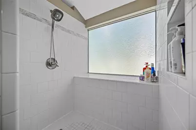 2919 Creek Manor Dr, Kingwood, TX 77339 - Photo 16