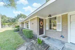 5511 Kinglet St, Houston, TX 77096 - Photo 2