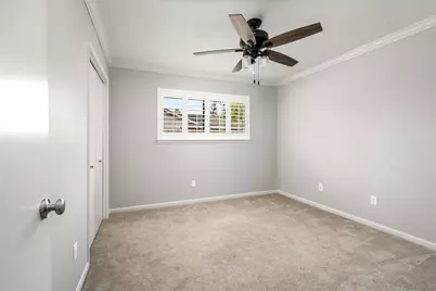 10818 Olympia Drive, Houston, TX 77042 - Photo 34
