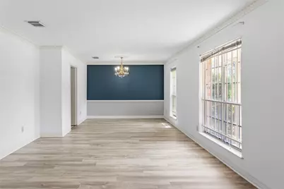 5622 Long Creek Lane, Houston, TX 77088 - Photo 10