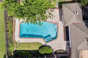 5622 Long Creek Ln, Houston, TX 77088 - Photo 2